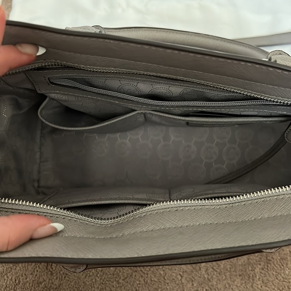 Grey Michael Kors Crossbody Handbag - Picture 6 of 8